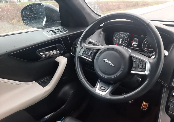 Jaguar F-Pace cena 149900 przebieg: 66895, rok produkcji 2018 z Miastko małe 529